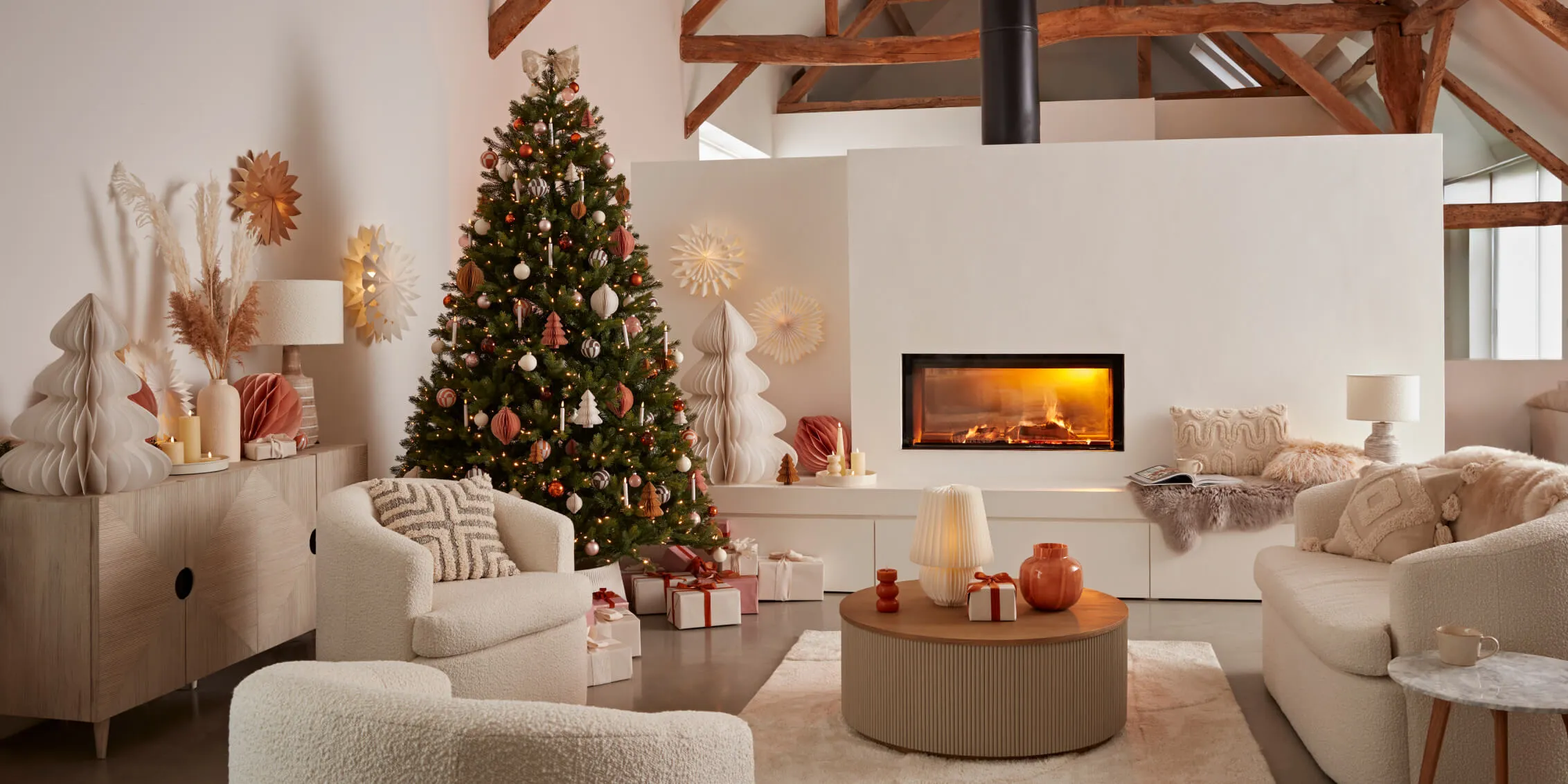 Michaels X-Mas Decor -Michaels X-Mas Decor 27.08.24 Christmas top level section