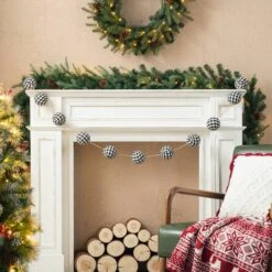 Glitzhome® 6ft. Black & White Plaid Fabric Garland, 2ct. -Michaels X-Mas Decor D445246S 7