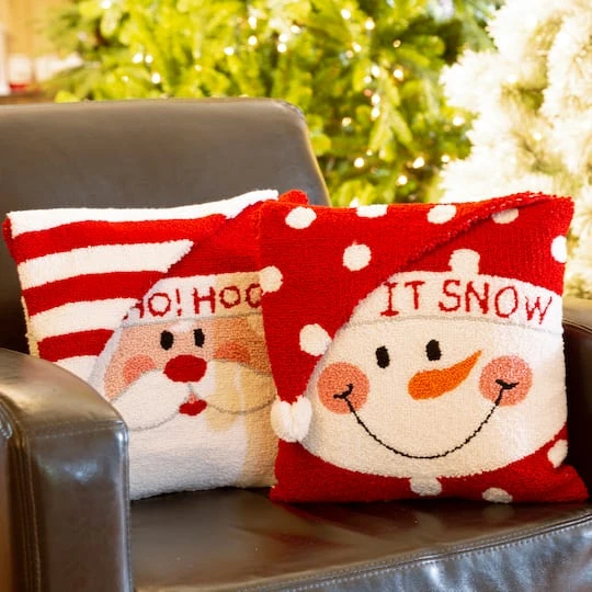 Glitzhome® Hooked 3D Santa & Snowman Throw Pillow Set 6 Glitzhome® Hooked 3D Santa & Snowman Throw Pillow Set - Image 4