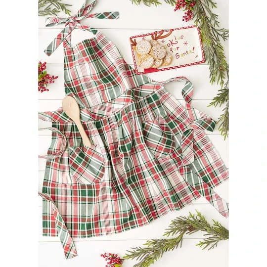 DII® Yuletide Plaid Apron 12 DII® Yuletide Plaid Apron - Image 10