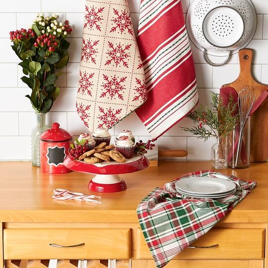 DII® Assorted Scandinavian Snowflakes Dishtowel Set 11 DII® Assorted Scandinavian Snowflakes Dishtowel Set - Image 9