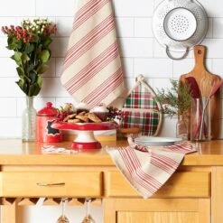 DII® Winter Gnome Potholder Gift Set 21 DII® Winter Gnome Potholder Gift Set -Michaels X-Mas Decor D539951S 7